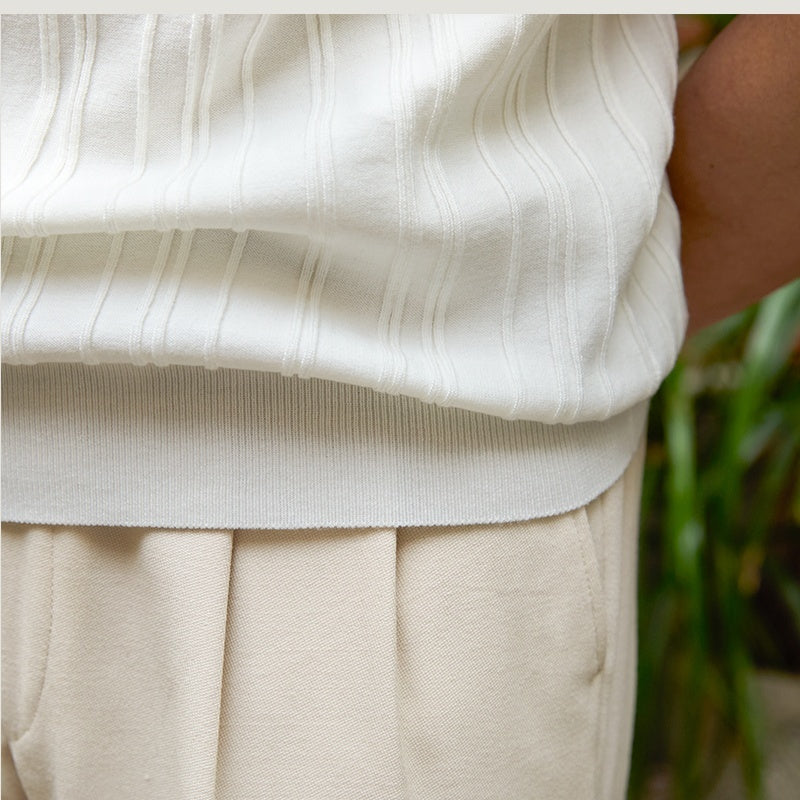 Passende Slim Fit-Strickwaren mit versunkenen Streifen Kurzarm
