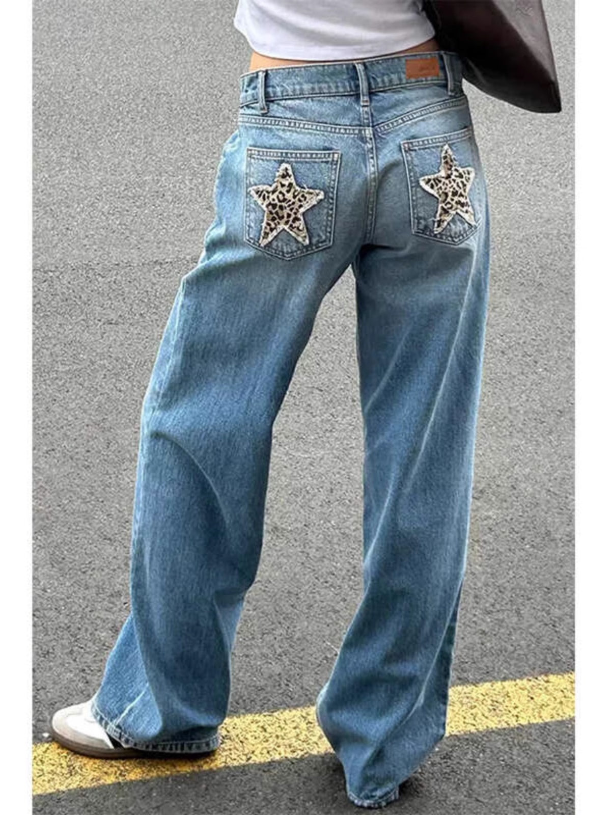 Amerikanische Vintage-Jeans mit Leopardenmuster und Sternstickerei