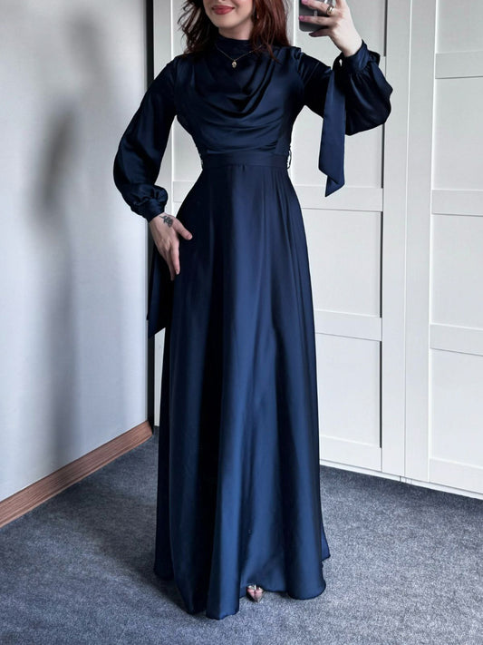 Langärmliges Maxi kleid mit Satin-Plunge kragen