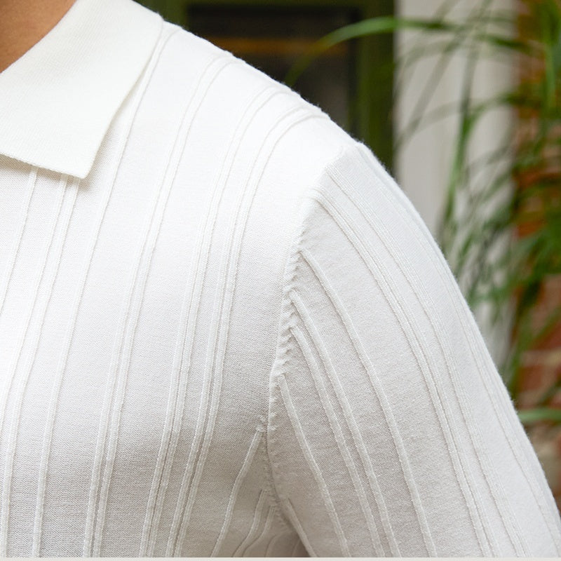 Passende Slim Fit-Strickwaren mit versunkenen Streifen Kurzarm