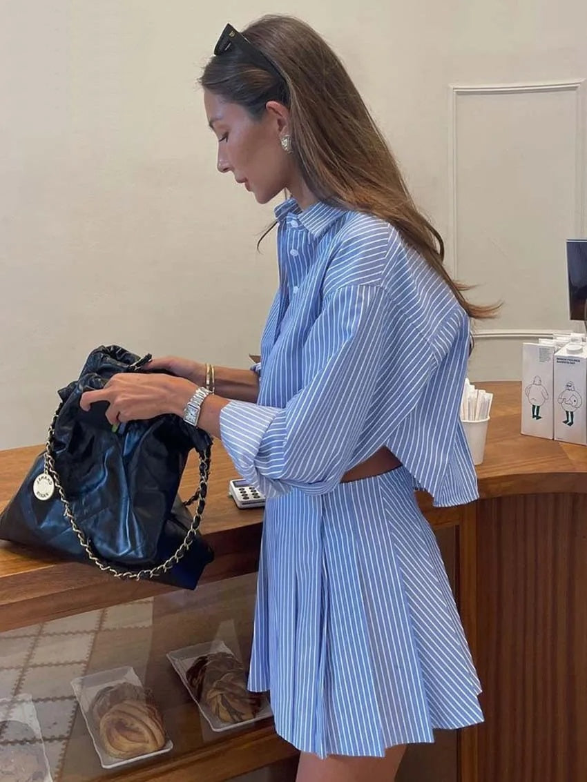Elegantes, gestreiftes, zweiteiliges Set für Frauen in Mode, lange Ärmel