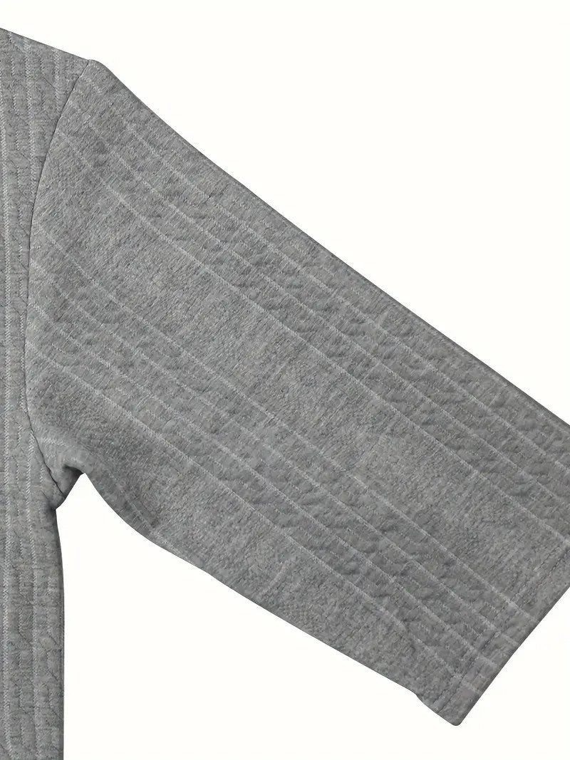 2-teiliges Herren-Set: Jacquard einfarbiges Kurzarm-V-Ausschnitt-Hemd und passende Shorts mit Kordelzug, sommerliche Freizeitbekleidung.