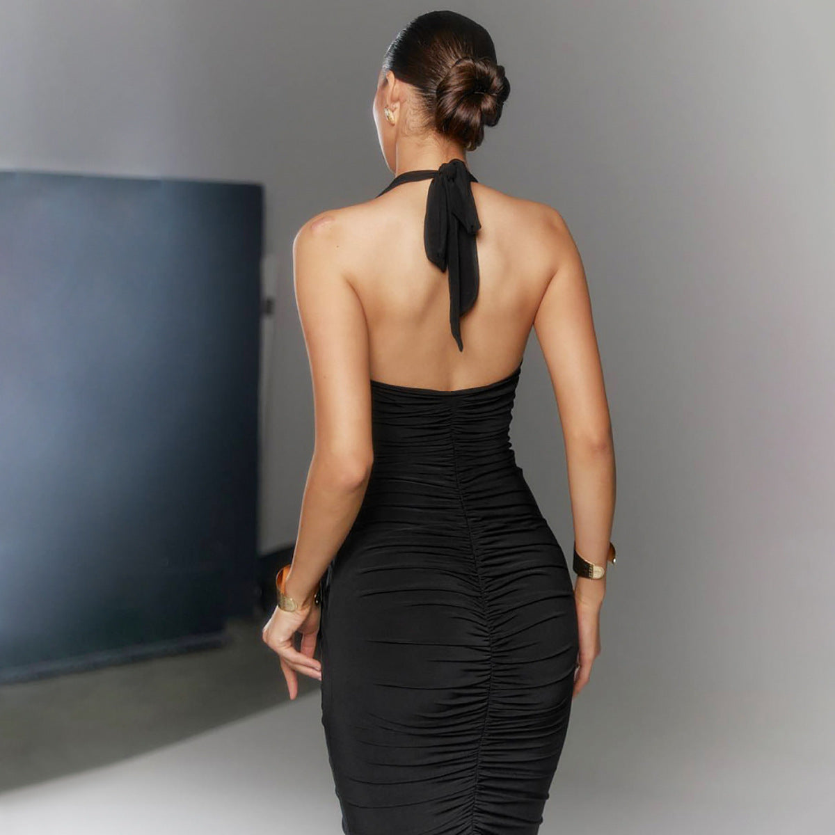 Elegantes Neckholder-Abendkleid