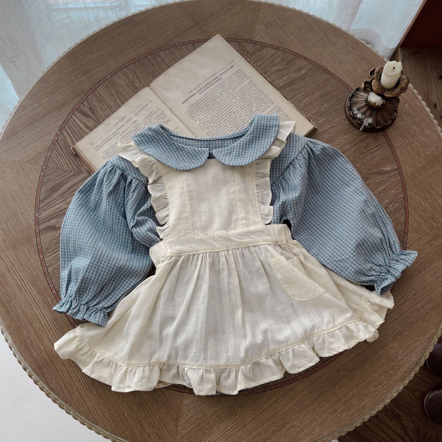 Baby Einteiler mit Knopfleiste Langarm Kleines Karomuster Strampler mit Trägerkleid