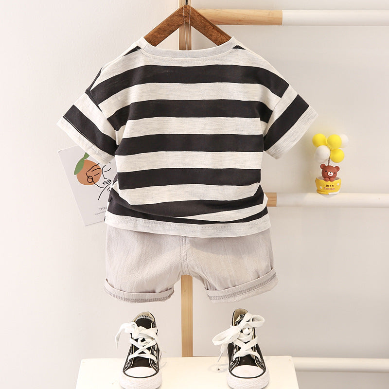 Jungen Sommer Mode Lässiger gestreifter Kurzarm-Anzug