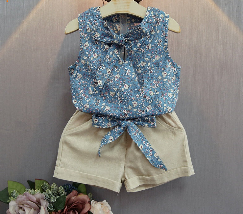 Ärmelloses Schleifen-Weste Plus Shorts Set
