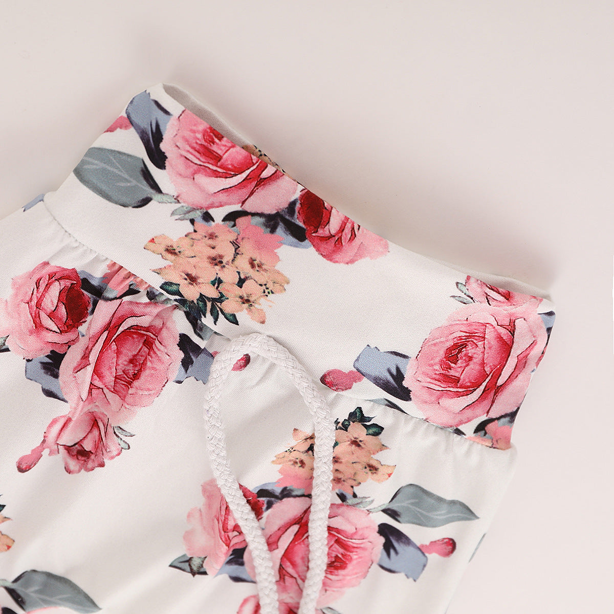 Children's suit with hood print