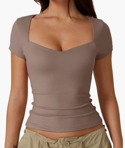 Herzförmiges Kragen-Kurzarm-T-Shirt Frauen einfarbig schlank Grund mode Exposed Nabel