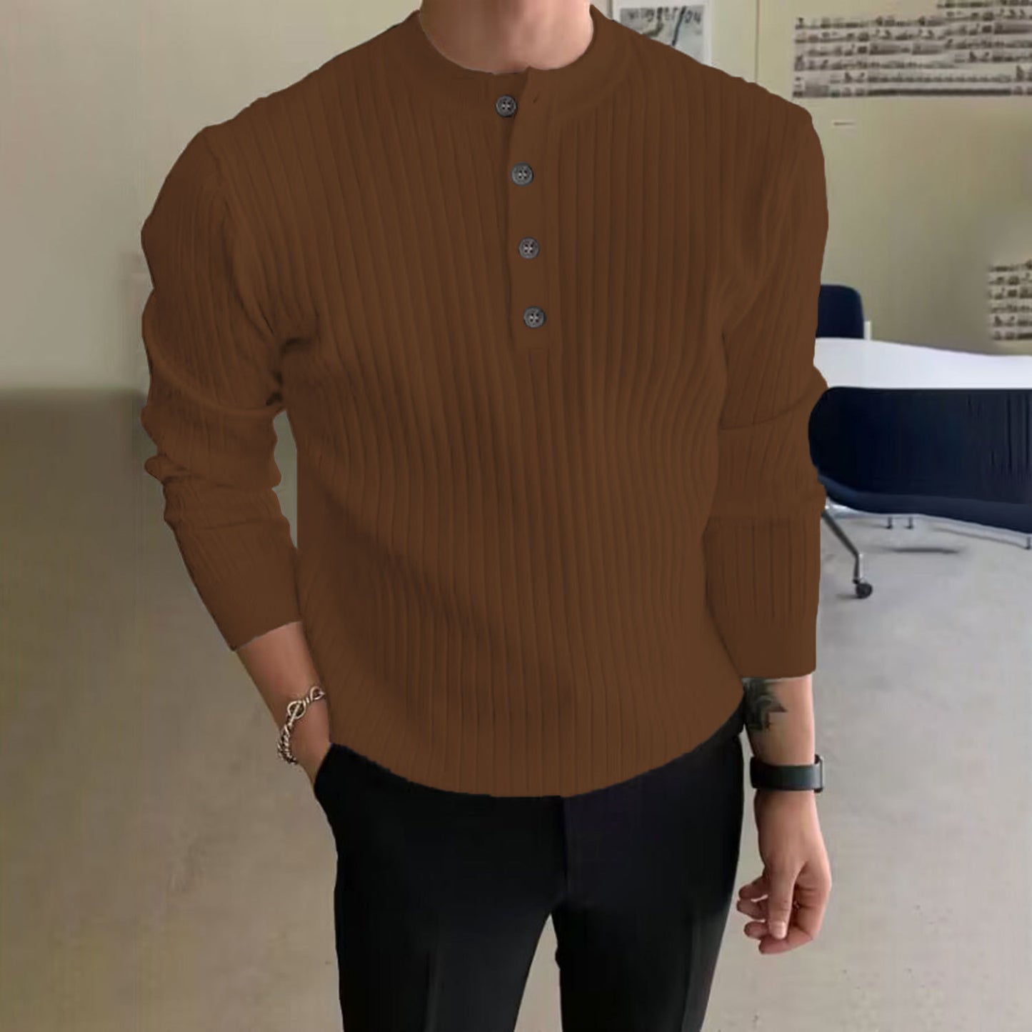 Herren-Pullover mit halbem Stehkragen und Knopfverschluss