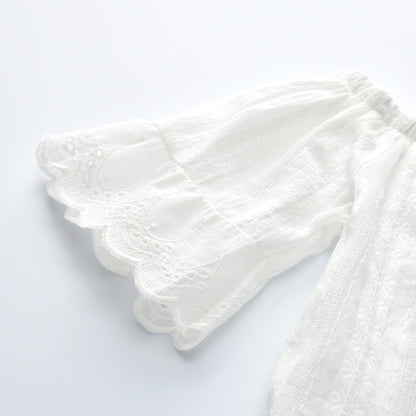 Mädchen-Set aus Spitze, Perlen und Jeans