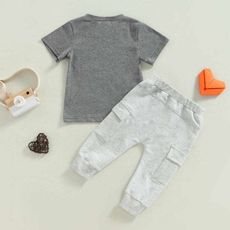 Baby Jungen Kurzarm Monogramm Druck T-Shirt Graues Sommerkleidungsset