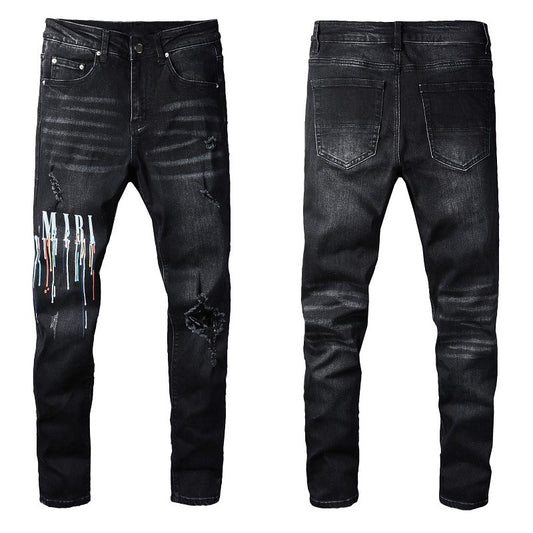 Schwarze Herren-Jeans mit auffälligen bunten Buchstaben