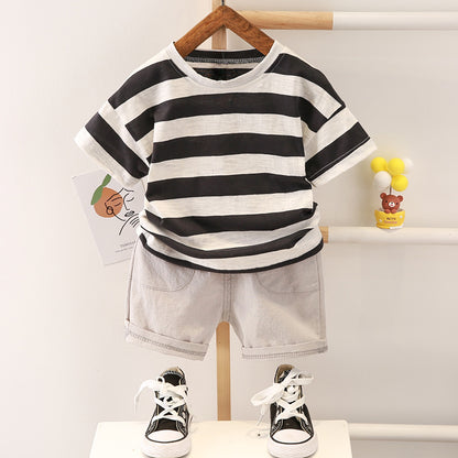 Jungen Sommer Mode Lässiger gestreifter Kurzarm-Anzug