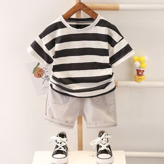 Jungen Sommer Mode Lässiger gestreifter Kurzarm-Anzug