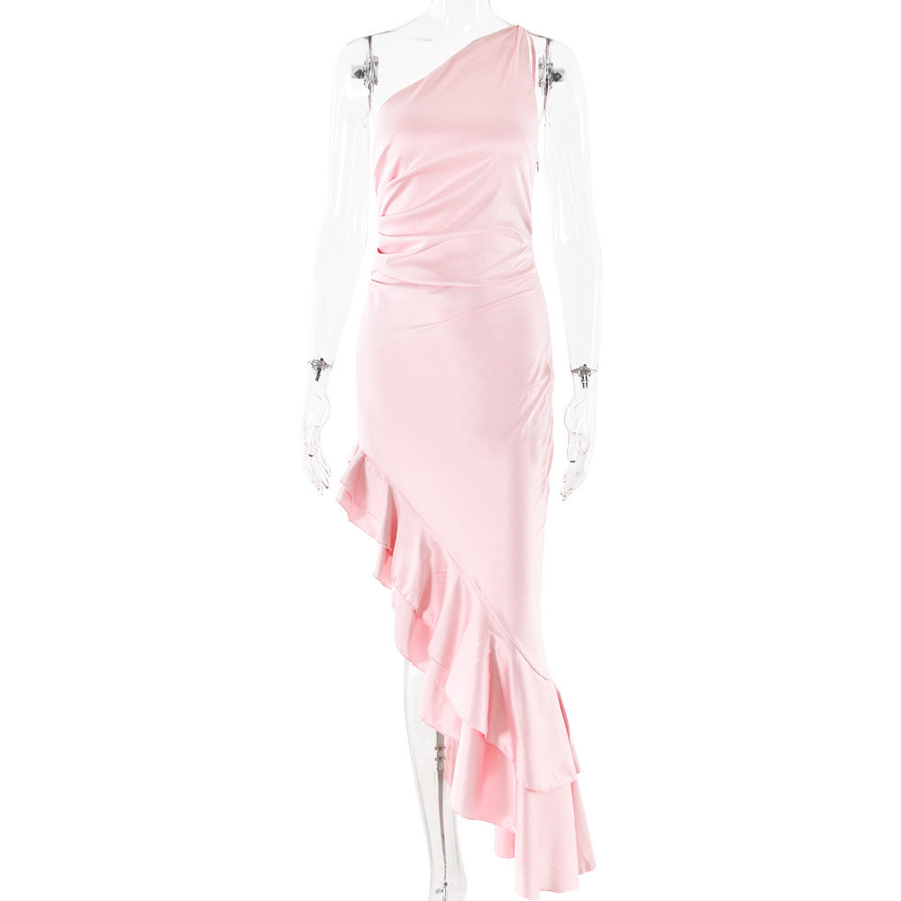 Sexy Figurbetontes Kleid mit schrägem Schulterdesign und Rückenfrei