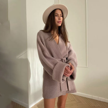 Lace-up knitted women's sweater coat in mid length