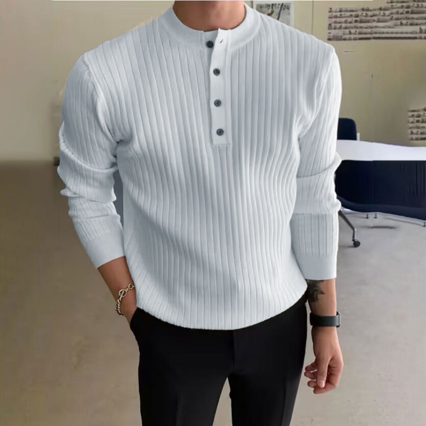 Herren-Pullover mit halbem Stehkragen und Knopfverschluss