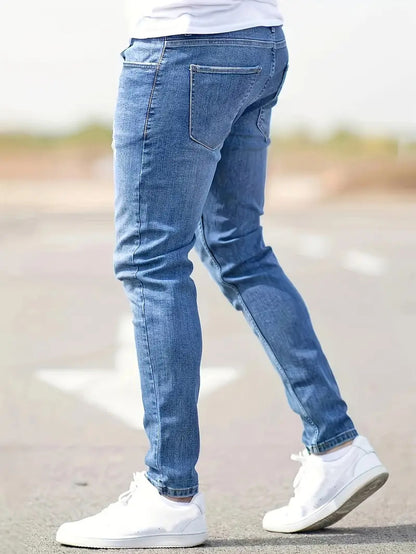 Slim-Fit Stretch-Jeans im amerikanischen Stil