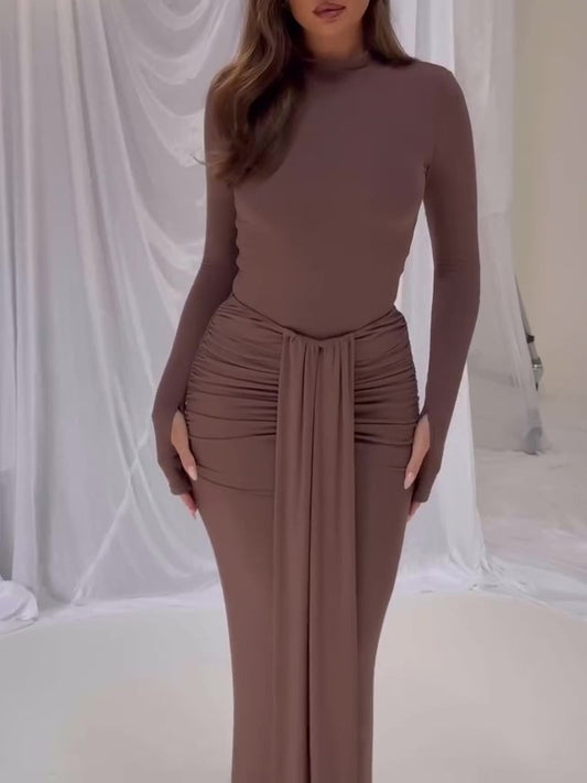 Langärmliges Kleid in Unifarbe mit Hüftbedeckung