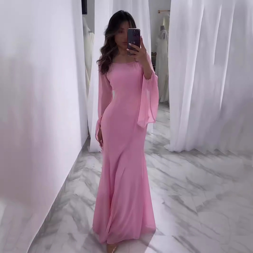 Chiffonkleid in Unifarbe mit Rüschenärmeln